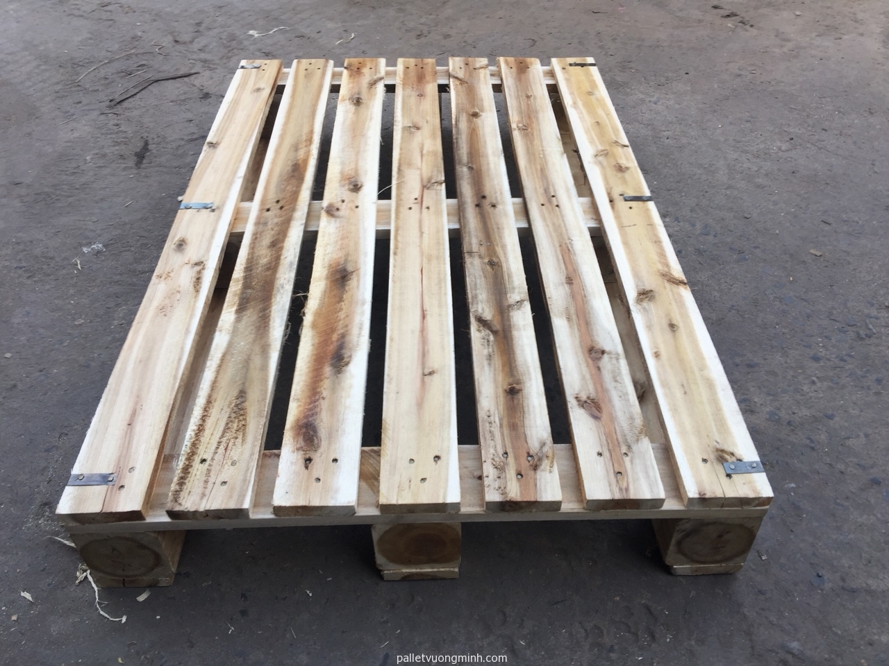 pallet_80x120_4_li_nng_chuyn_dnh_cho_siu_th_xut_khu_qua_chu_u_7