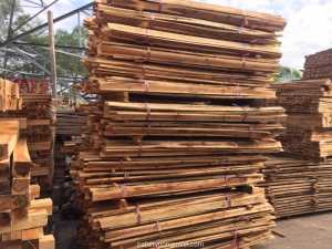 Gỗ pallet dài 2m hàng xấu - 16x70x2000