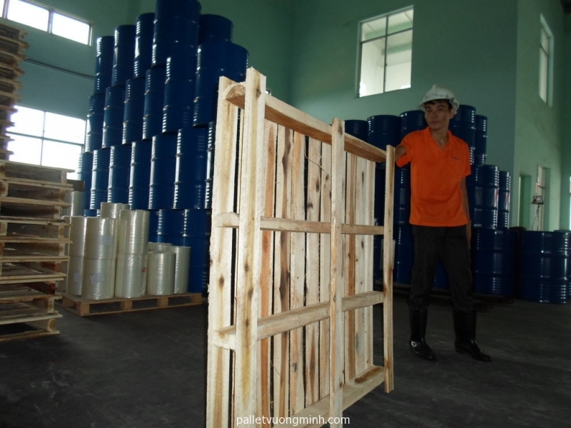 Pallet gỗ 1140x1140 kê thùng phi G0044