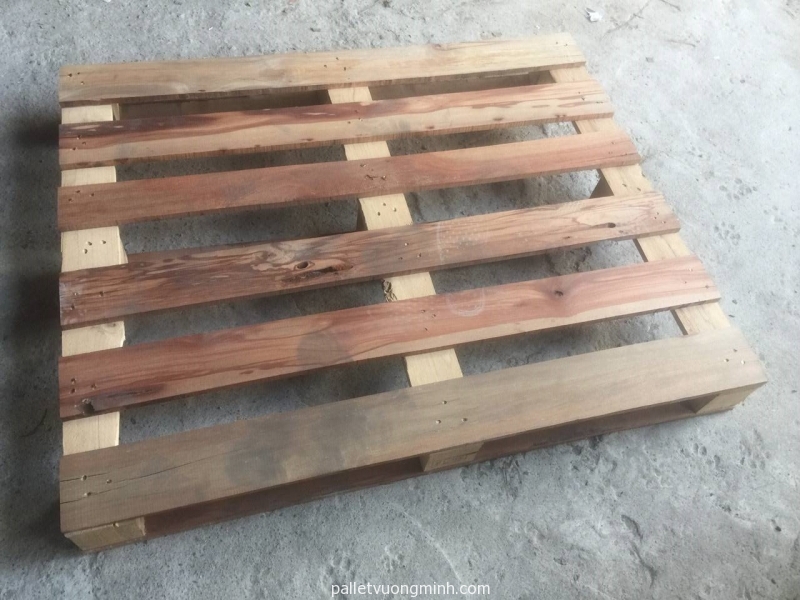 Pallet gỗ xuất khẩu 4 hướng nâng đơn giản