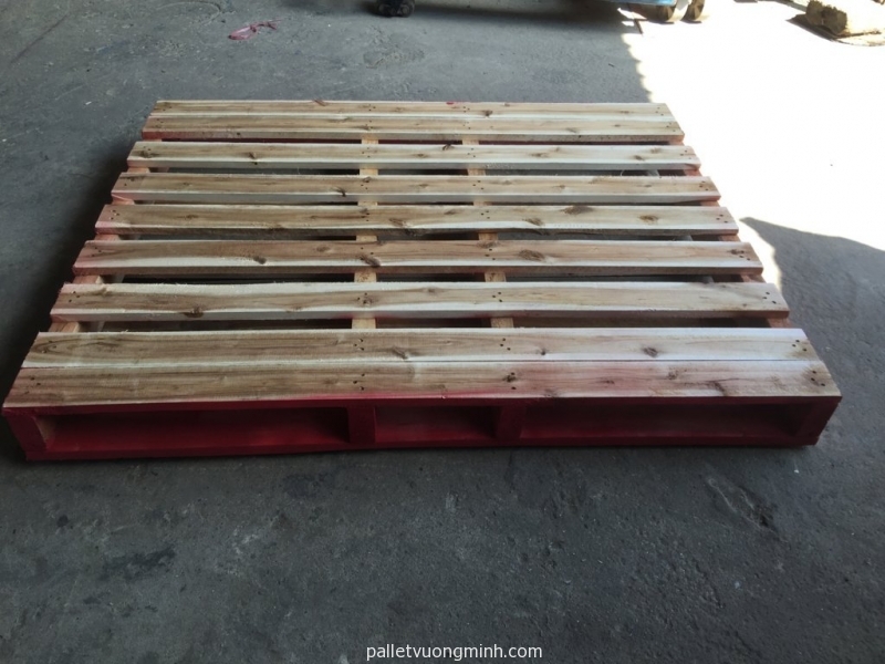Pallet 1100x1300 2 hướng nâng